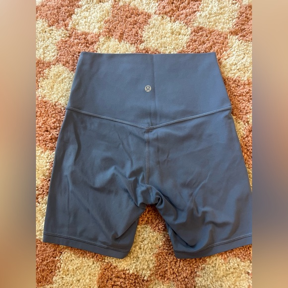 lululemon Align™ High-Rise Short 6" - Picture 3 of 4